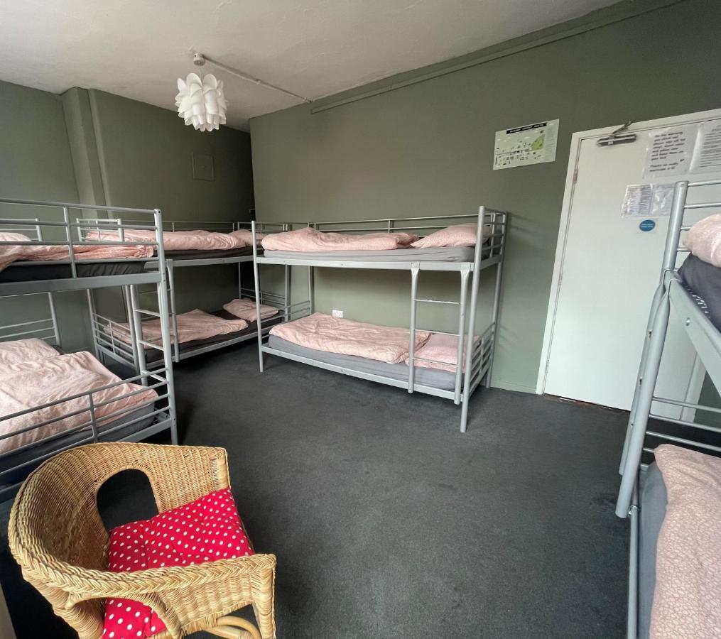 Kilkenny Tourist Hostel Екстер'єр фото